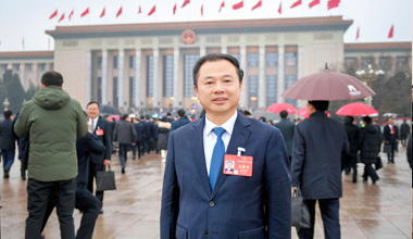 两会季丨张天任代表参与十四届全国人大二次会议开幕会
